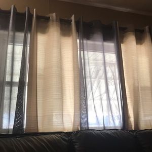 Meet your Posher, Elaine